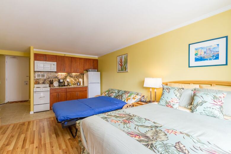 Apartamentos Tropical Studios At Marine Surf Waikiki