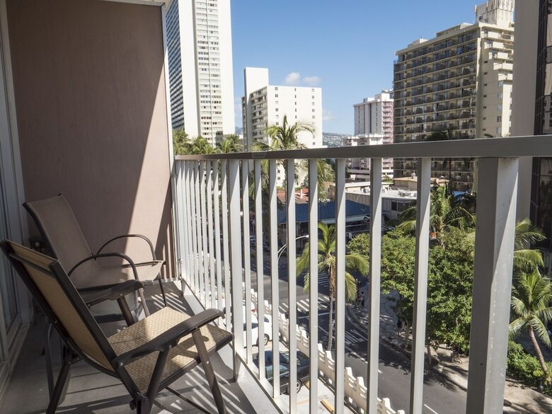 Apartamentos Tropical Studios At Marine Surf Waikiki