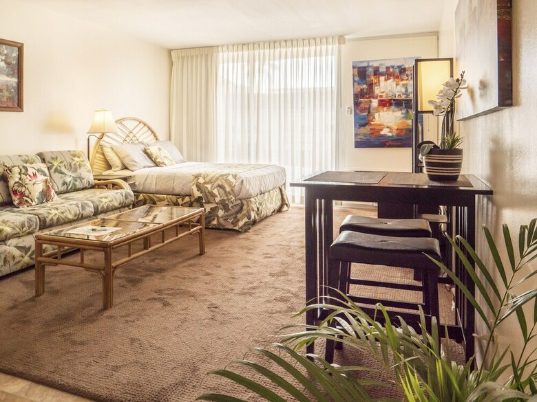 Apartamentos Tropical Studios At Marine Surf Waikiki