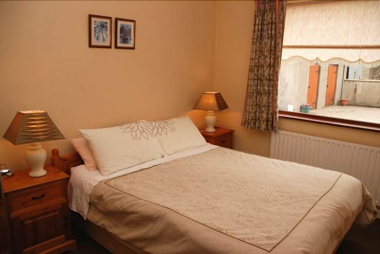 Cradog Farmhouse Bed & Breakfast