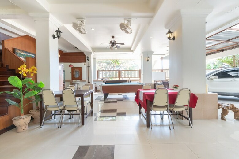 Hotel Oyo Chaba Garden Resort & Service