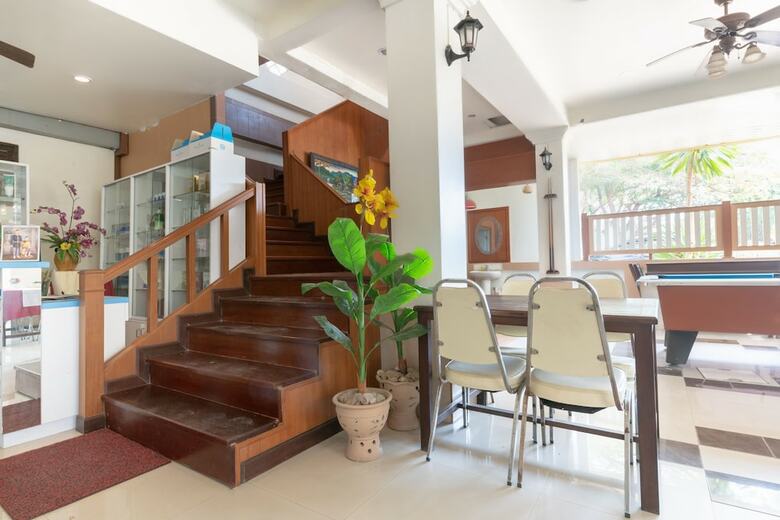 Hotel Oyo Chaba Garden Resort & Service