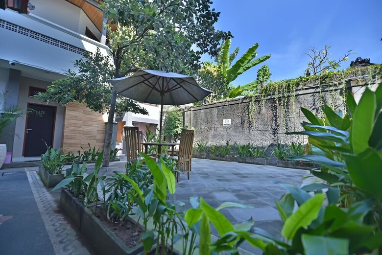 Sandat Hotel Legian