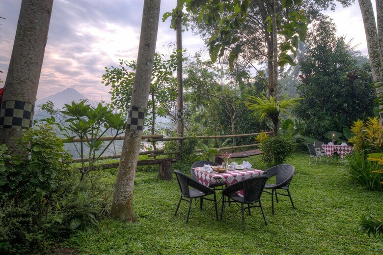 Rumah Boedi Private Residence Villa