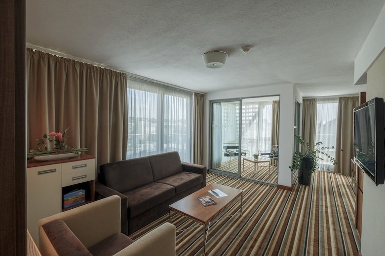 Business Hotel Astrum Laus