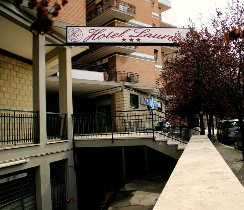 Hotel Albergo Laura