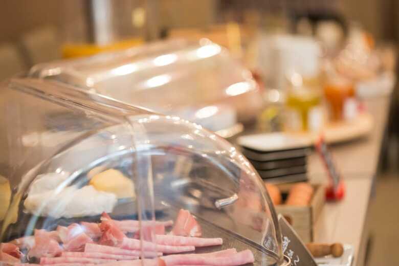 Hotel H�tel Holidays & Work