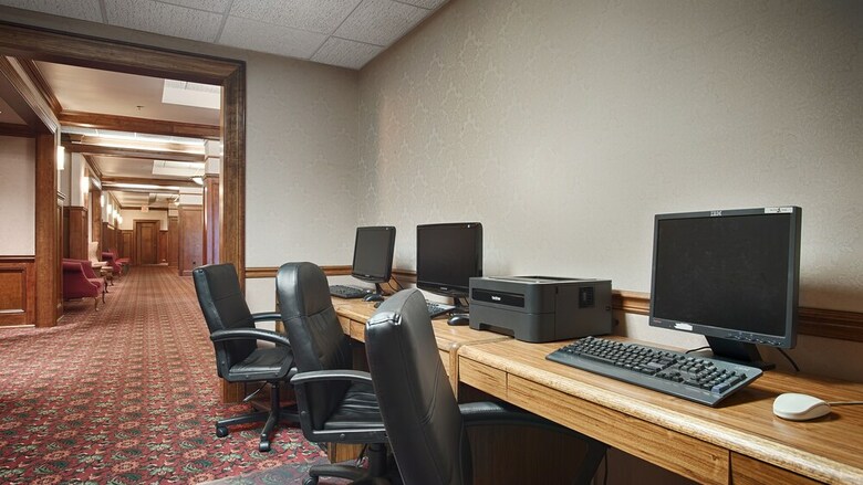 Best Western Plus Portsmouth Hotel & Suites