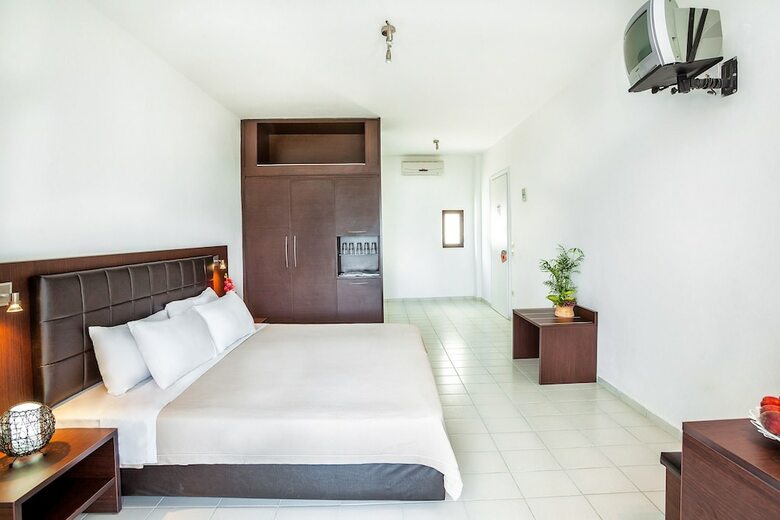 Apartamento Xenios Dolphin Beach Hotel