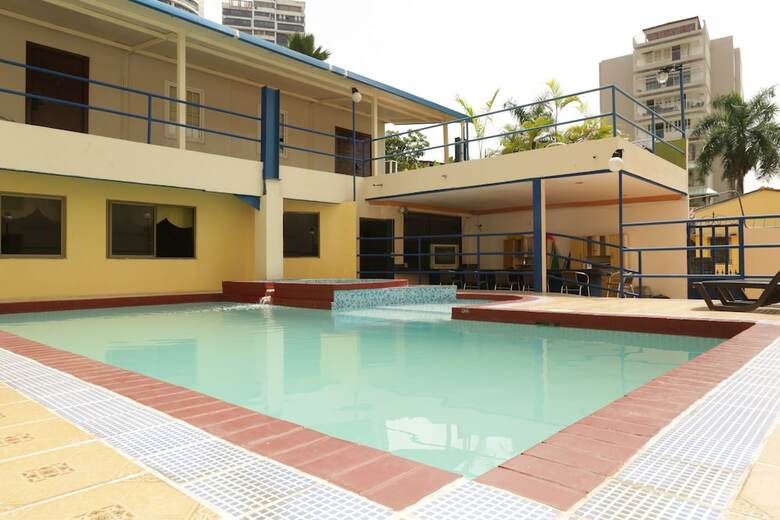 Hotel La Cresta Inn