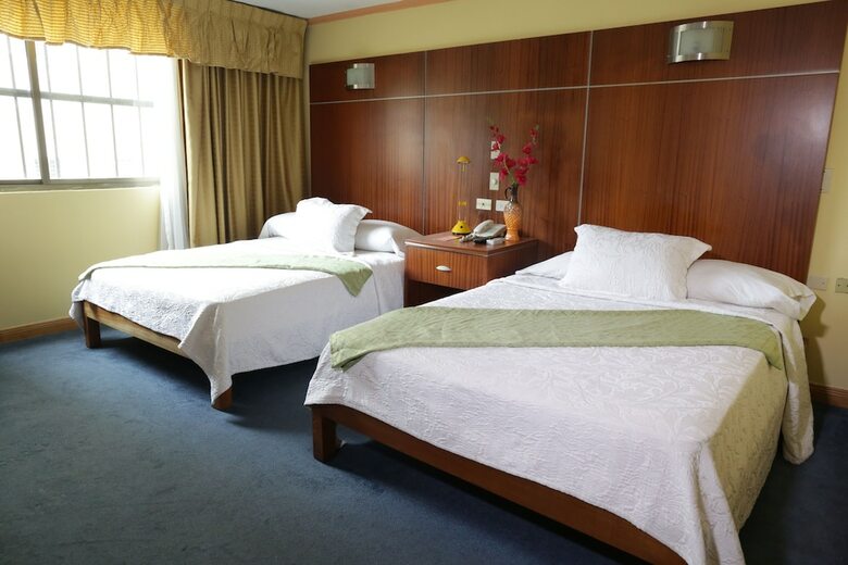 Hotel La Cresta Inn
