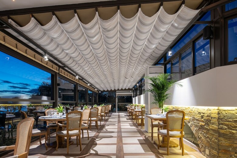 Anthemus Sea Beach Hotel & Spa