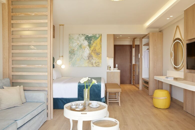 Anthemus Sea Beach Hotel & Spa