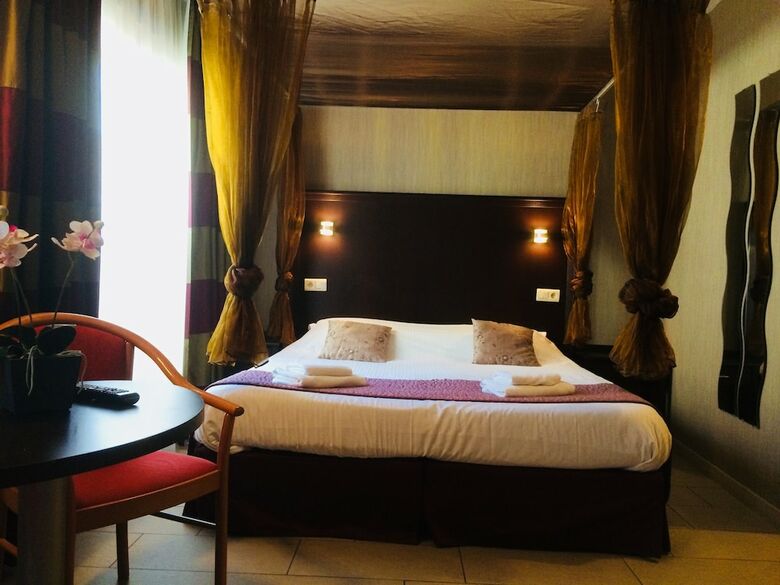 Hotel-jos�