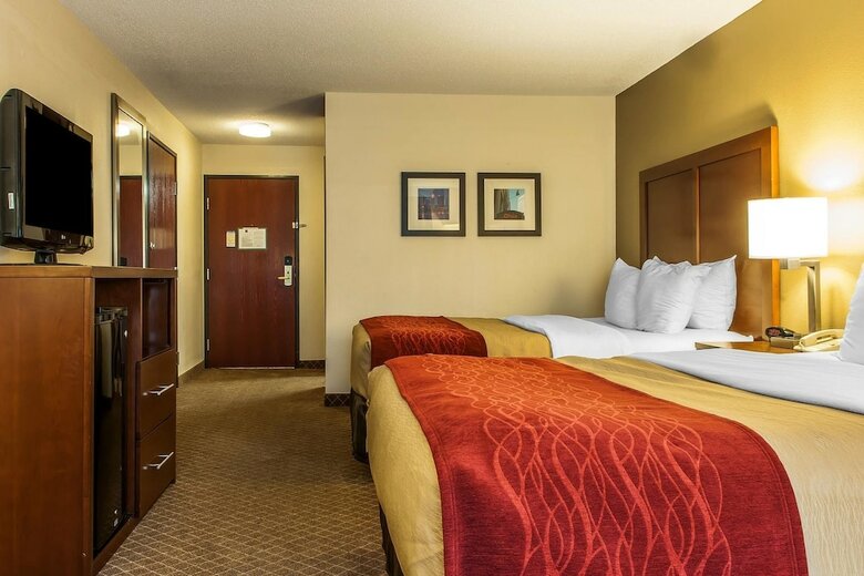 Hotel Comfort Inn East