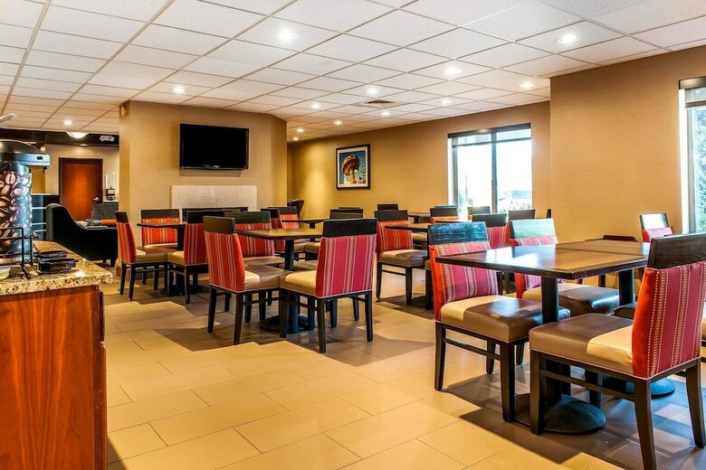 Hotel Comfort Inn East