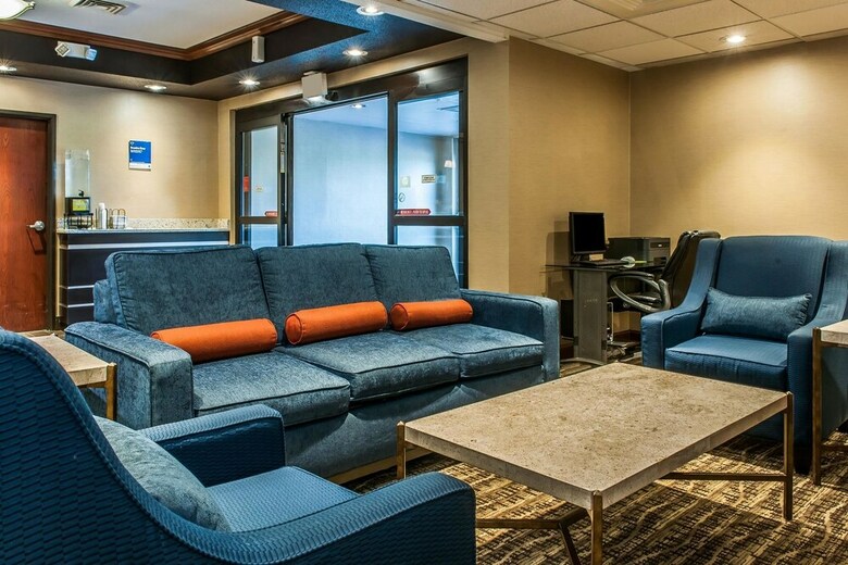 Hotel Comfort Inn East