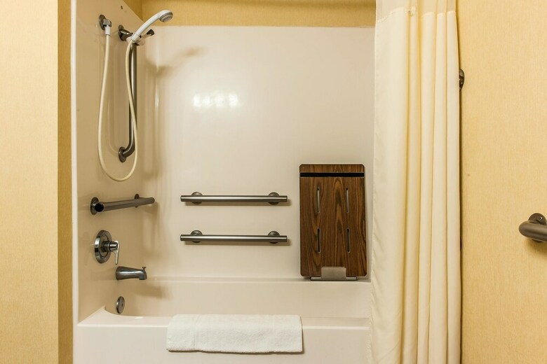 Hotel Comfort Inn East