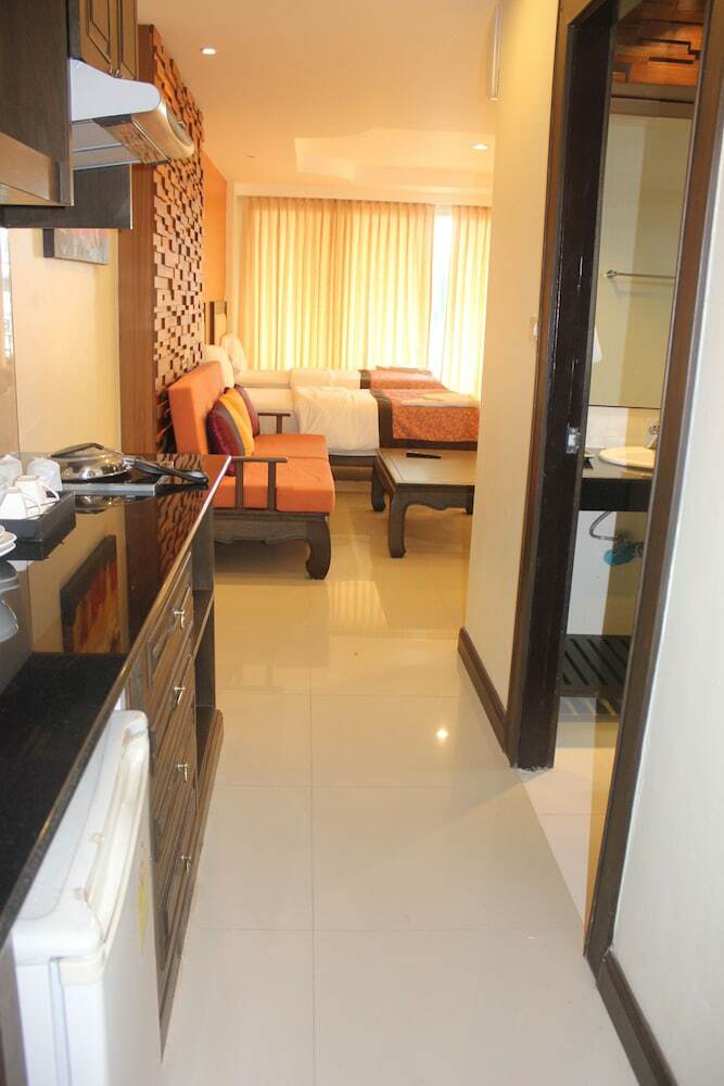Hotel Sooksabai Jomtien Beach