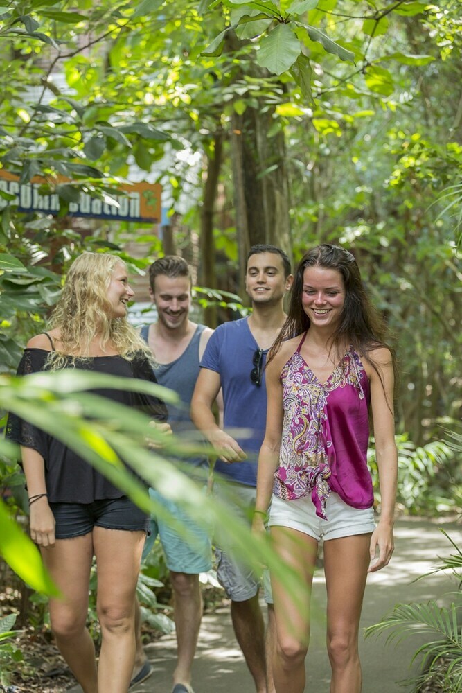 Hostal Magnums Airlie Beach - Hostel