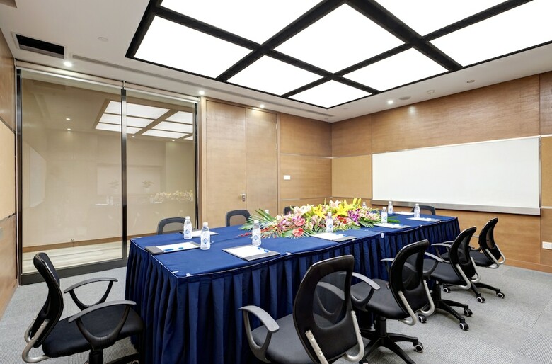 Hotel Holiday Inn Express Chengdu West Gate