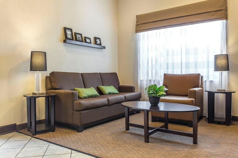 Motel Sleep Inn & Suites