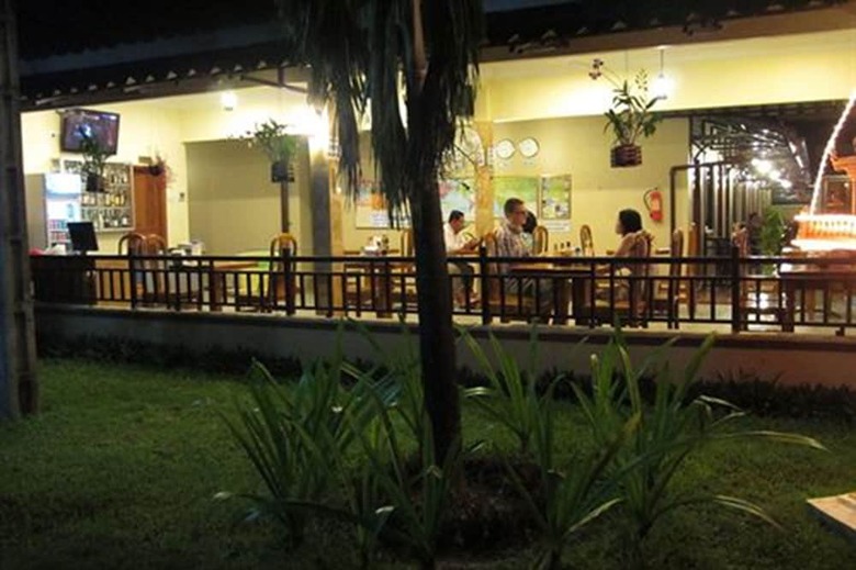 Hotel Makara Bungalows
