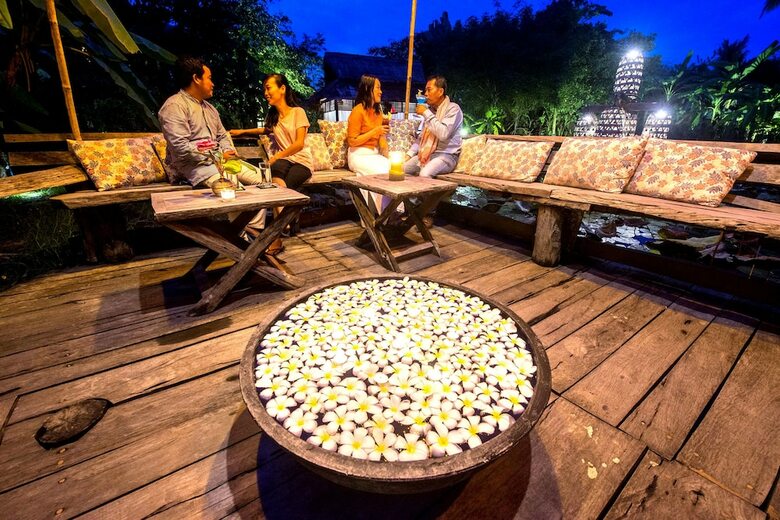 Hotel Maisons Wat Kor