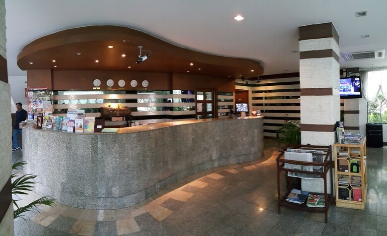 Bay Breeze Hotel Pattaya
