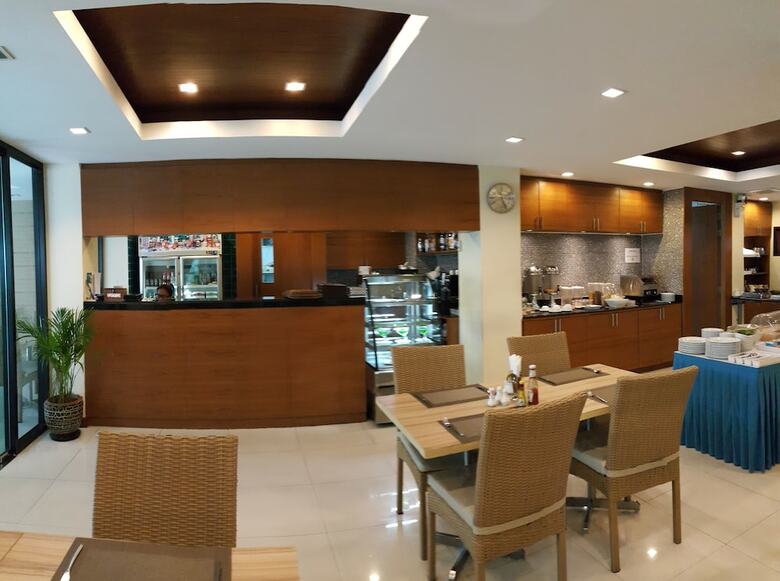Bay Breeze Hotel Pattaya