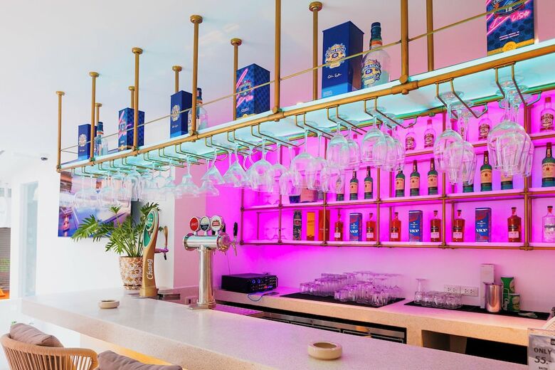 Bay Breeze Hotel Pattaya