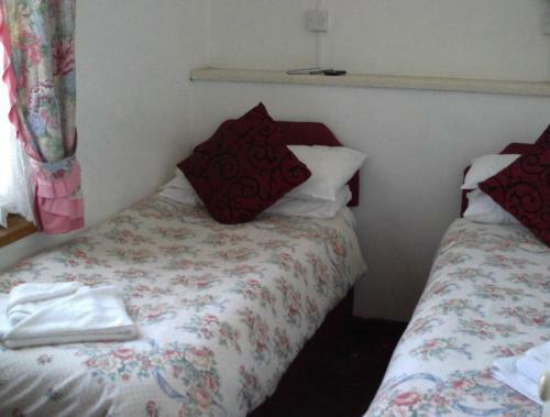 Jollies Hotel
