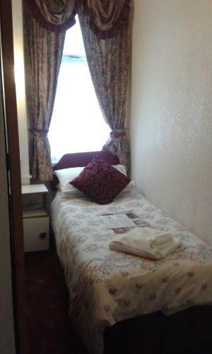Jollies Hotel