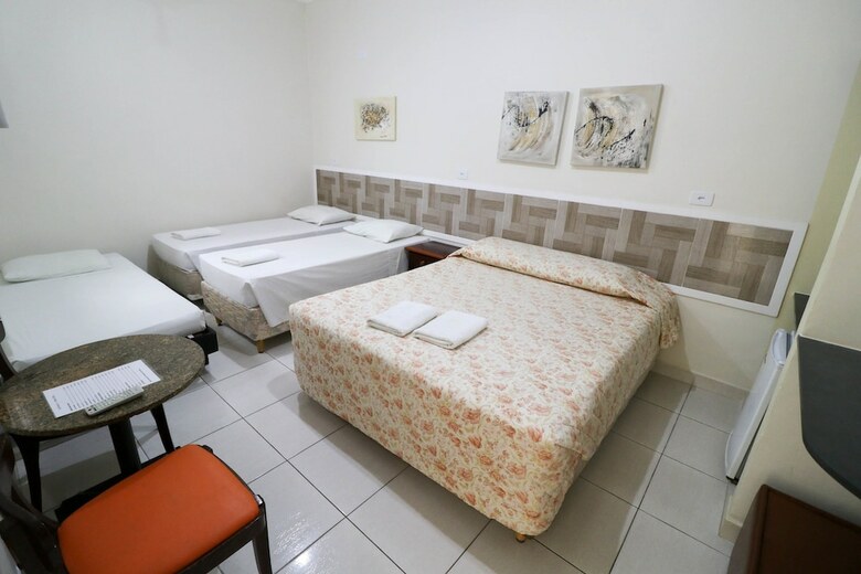 Charme Hotel Guaruj�