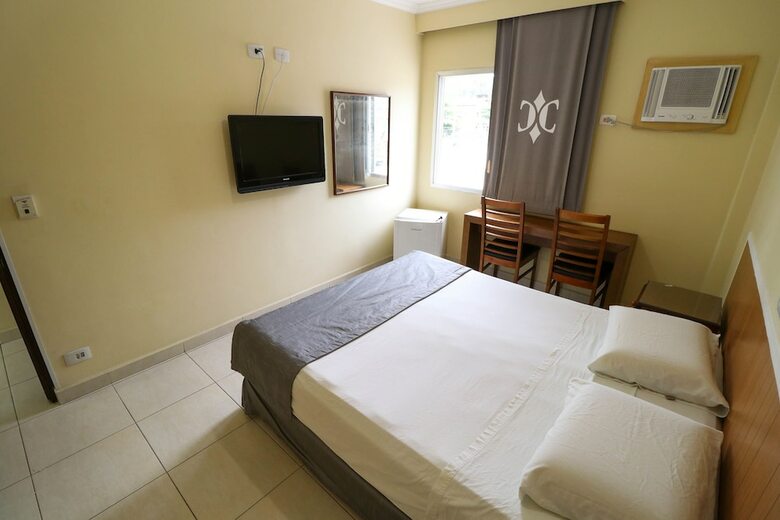 Charme Hotel Guaruj�