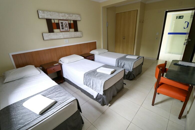 Charme Hotel Guaruj�