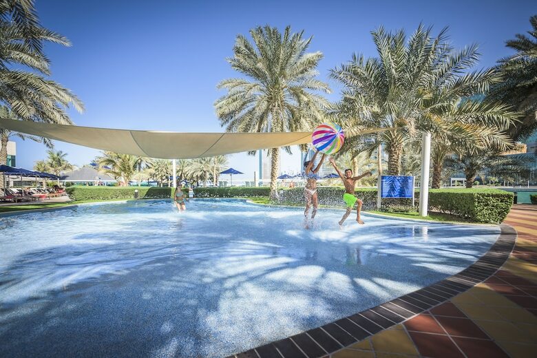 Hotel Beach Rotana