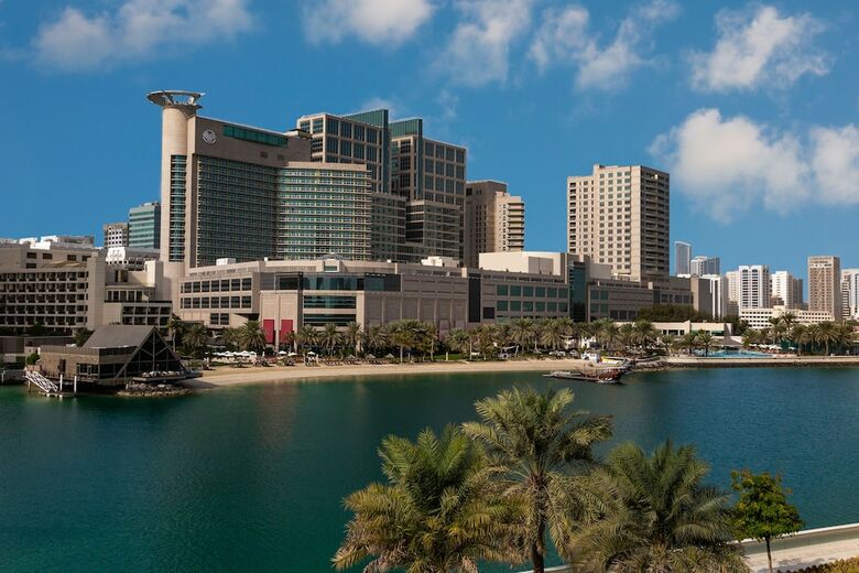 Hotel Beach Rotana
