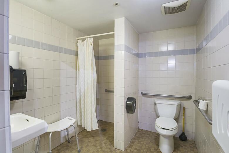 Hotel Quality Inn And Suites