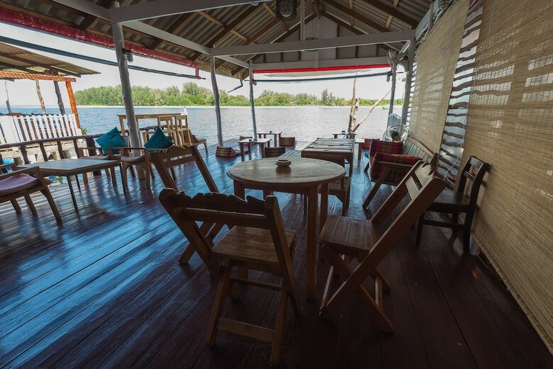 Hostal Sincere Guest House & Restaurant