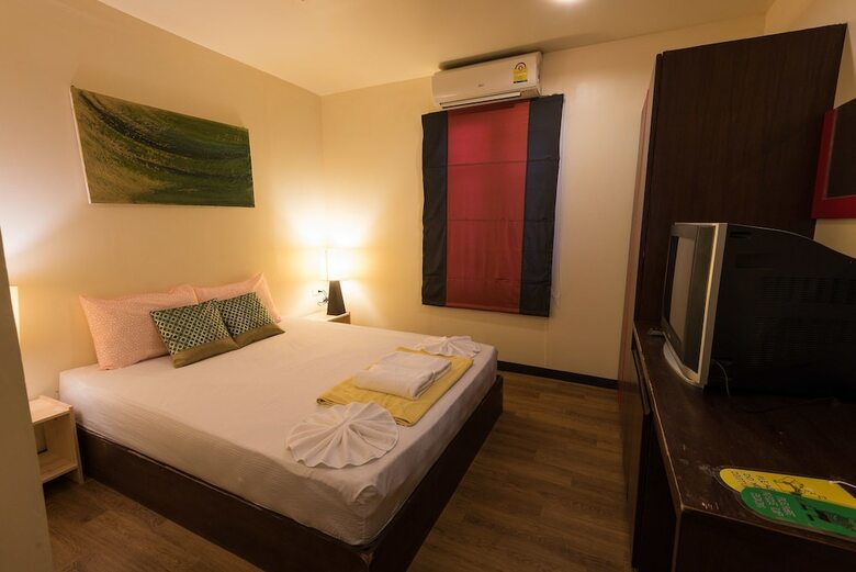 Hostal Sincere Guest House & Restaurant