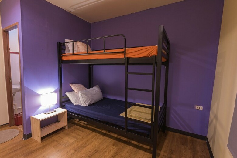 Hostal Sincere Guest House & Restaurant
