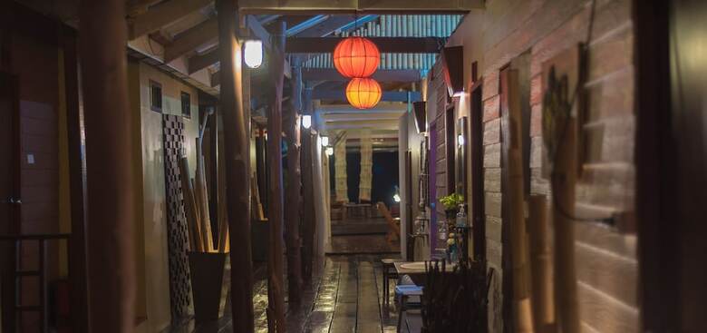 Hostal Sincere Guest House & Restaurant