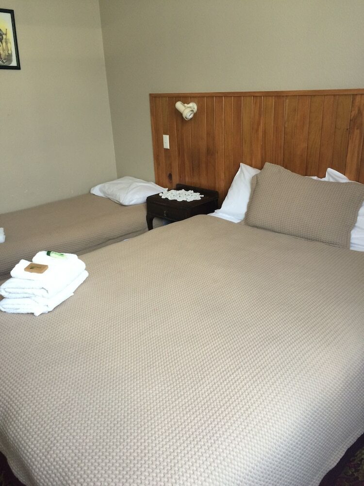 Hostal Ariki Backpackers