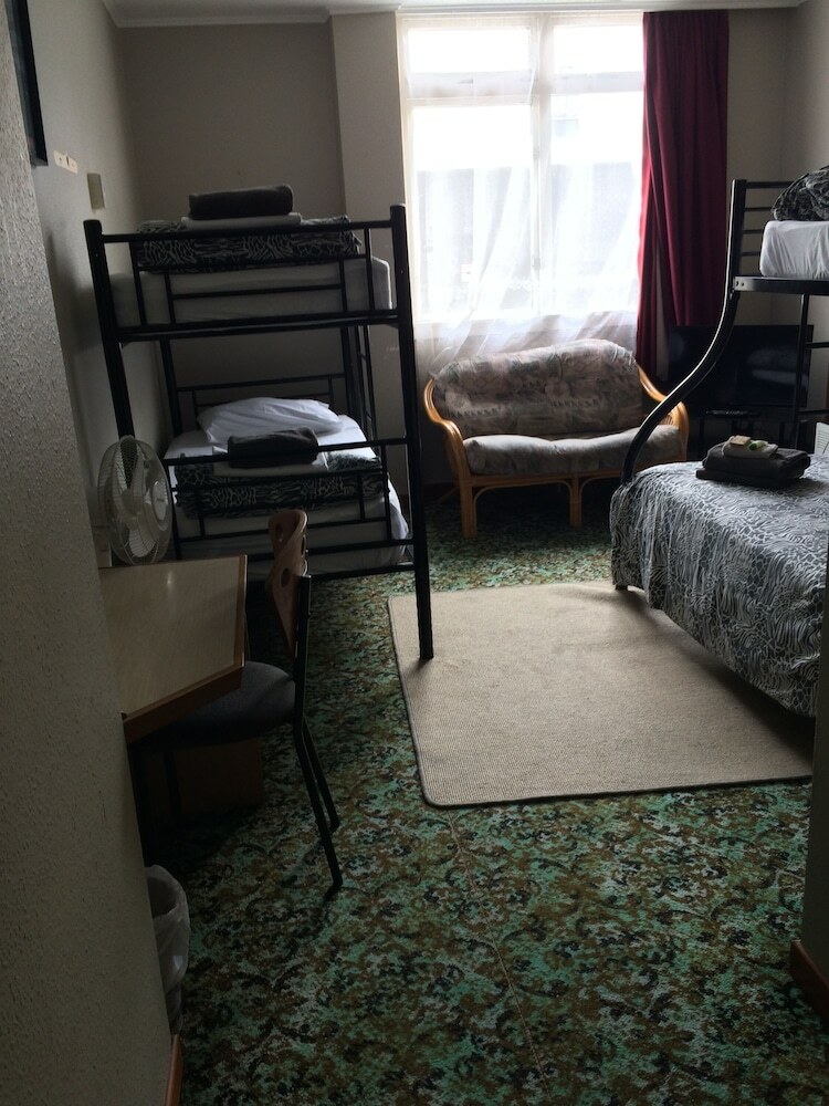 Hostal Ariki Backpackers