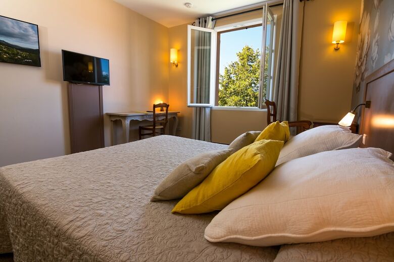 Hotel H�tel Les Restanques de Moustiers