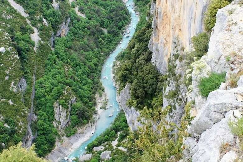 Hotel H�tel Les Restanques de Moustiers