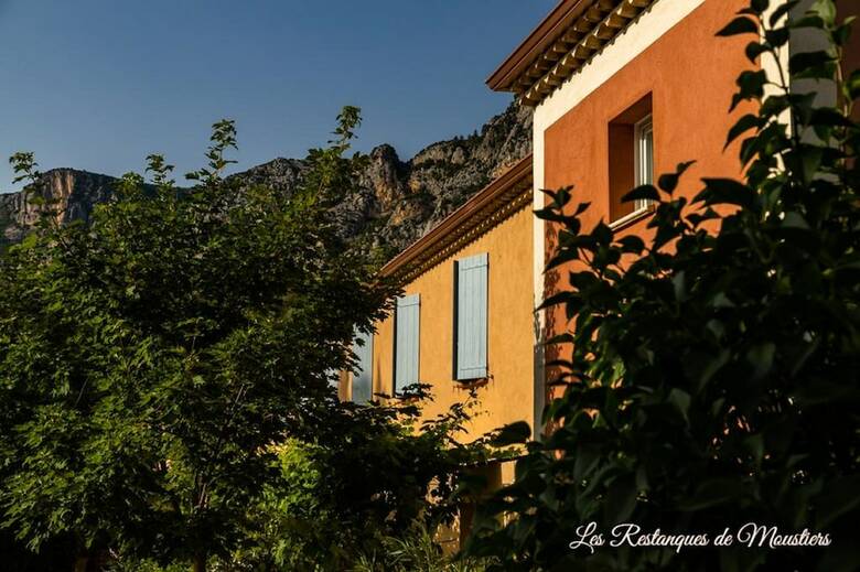 Hotel H�tel Les Restanques de Moustiers