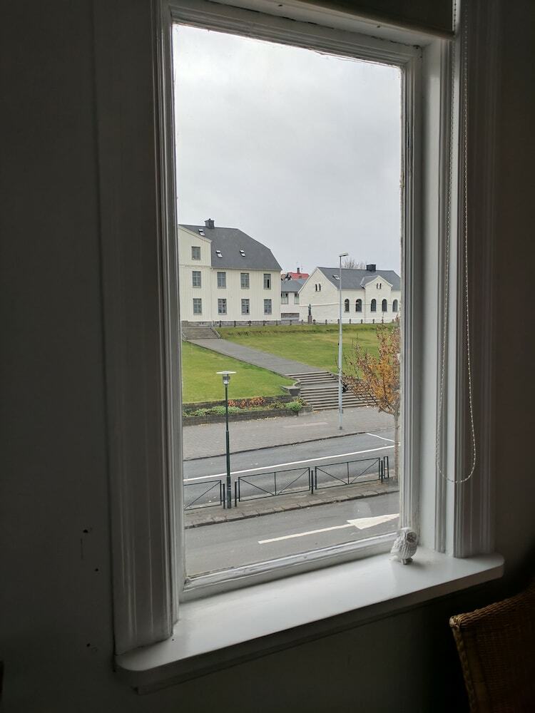 Hotel Centric Guesthouse