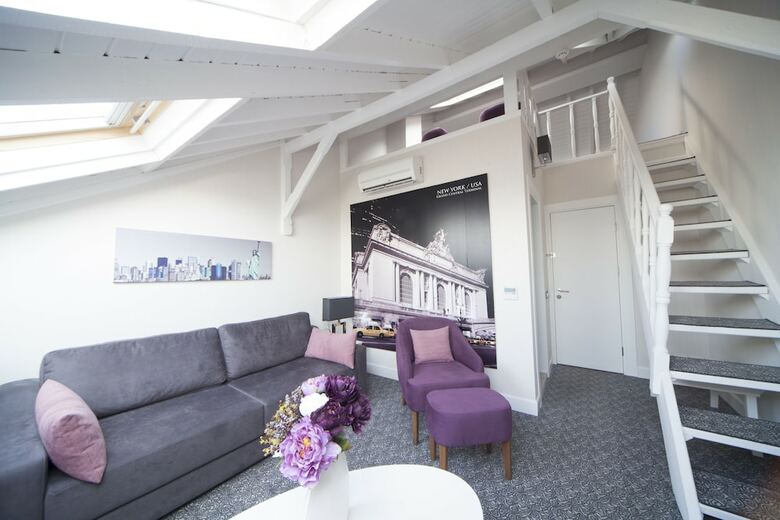 Montania Special Class Hotel